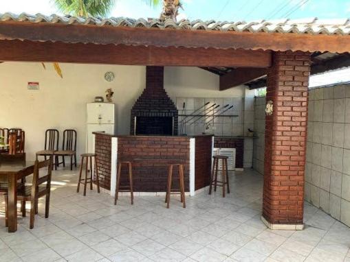 Apartamento 2 Quartos A 5 Minutos A Pe Da Praia Da Enseada Гуаружа Екстер'єр фото